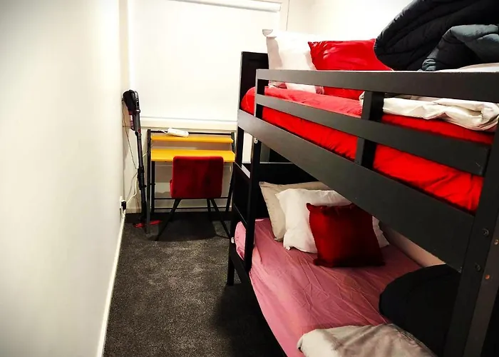 Lucas One 2-Bedroom Apartment Nbn Pets
