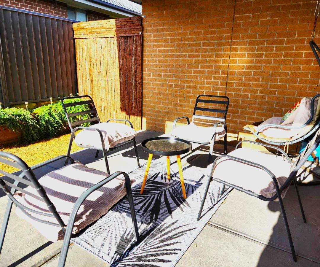 Lucas One 2-bedroom Nbn Pets Holiday home
